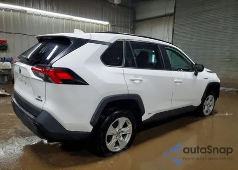 2020 Toyota Rav4 Le z USA, uszkodzony, nr VIN 4T3L6RFVXLU002843